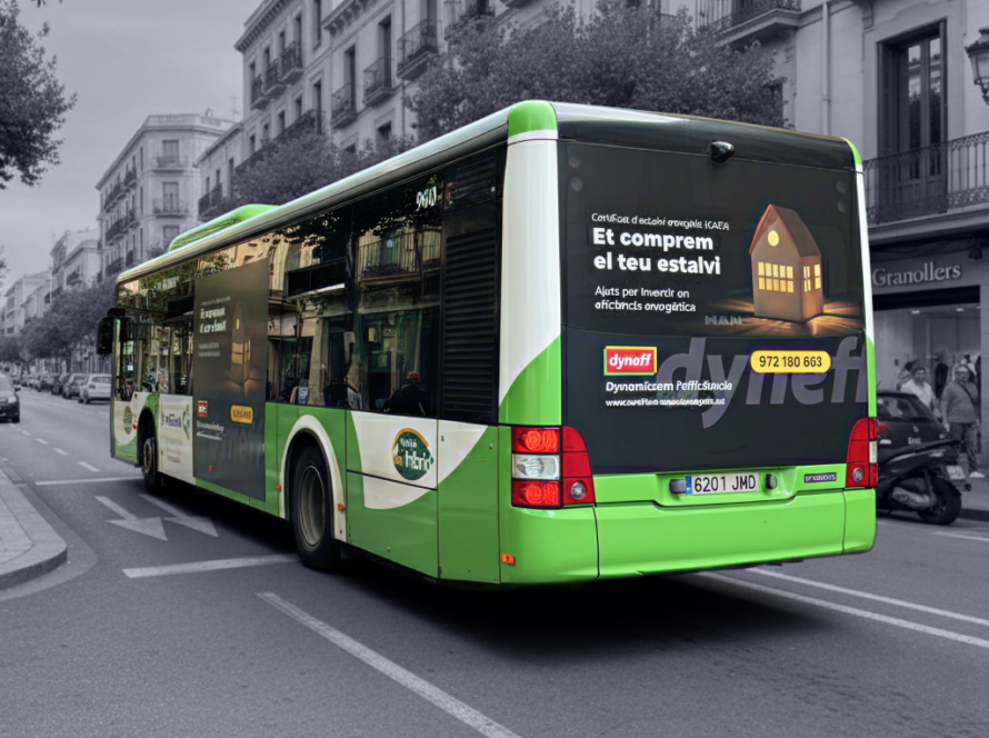 Publicitat en autobús urbà a Granollers amb campanya exterior en circulació gestionat per MC Urban