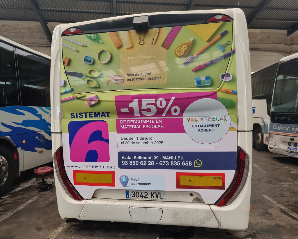 Publicitat en autobús interurbà a Osona amb campanya exterior en circulació gestionat per MC Urban