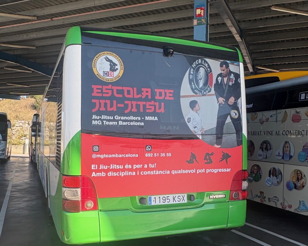 Publicitat en autobús urbà a Granollers amb campanya exterior en circulació gestionat per MC Urban