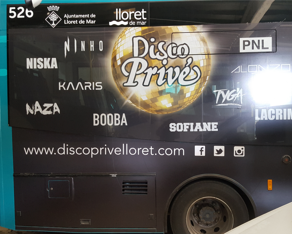 Publicitat en autobús urbà a Lloret de Mar amb campanya exterior en circulació gestionat per MC Urban