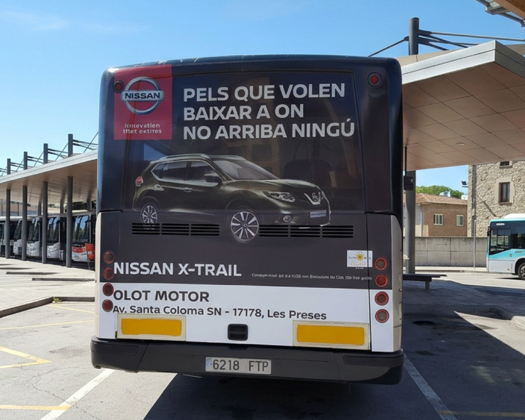 Publicitat en autobús urbà a Olot amb campanya exterior en circulació gestionat per MC Urban